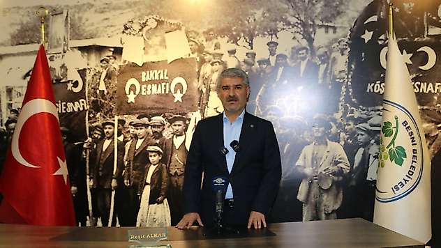 Başkan Reşit Alkan: 'Küllerimizden böyle doğacağız, bambaşka bir Besni inşa ediyoruz'