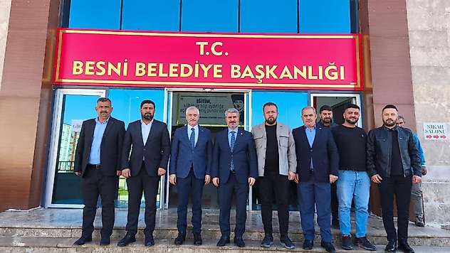 Başkan Tahmazoğlu'ndan Besni Belediyesine ziyaret