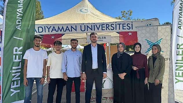 Başkan Tepe Filistin'e destek standını ziyaret etti