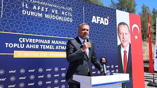 Başkan Toptaş Yeniden inşa sürecini binalardan ibaret görmedik
