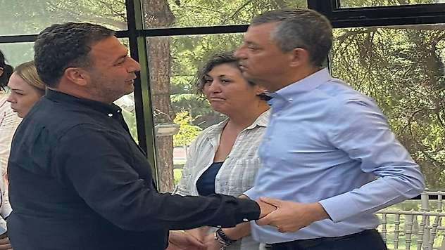 Başkan Yıldırım Zeyrek'in ailesine taziye ziyaretinde bulundu