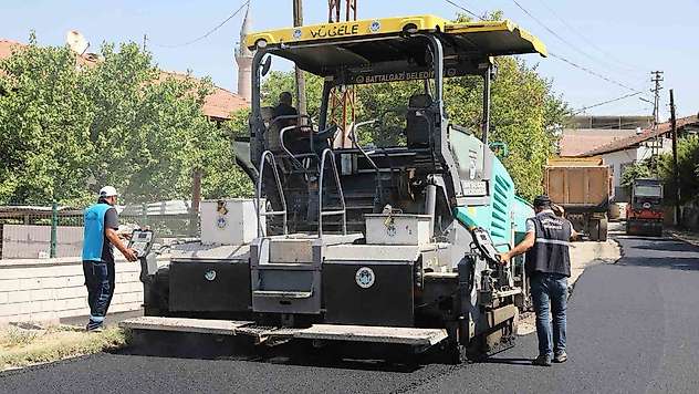Battalgazi'de yıllardır sorun olan yol, asfaltla çözüldü