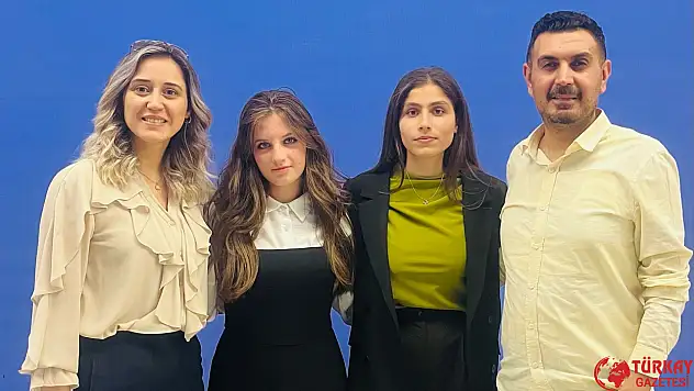 Batur ve Çelenk ses yarışmasında finale kaldı