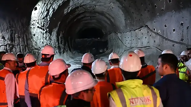 Bayburt Group İnşaat'ın 12 yıldır bitiremediği Kop Tüneli'nden vatandaşlar umudunu kesti