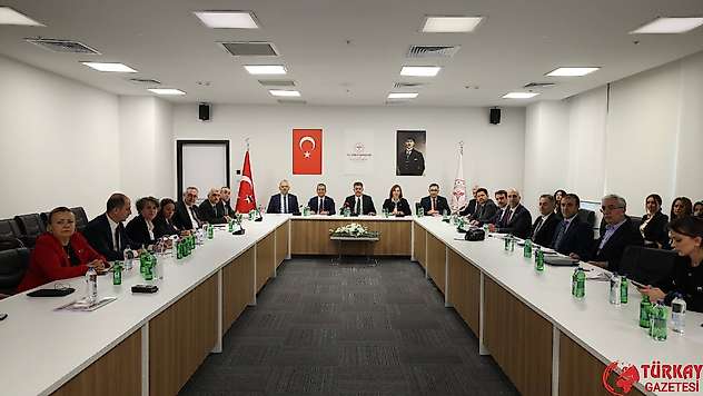 Bebek ölümlerini araştırma komisyonu İzmir'de toplandı