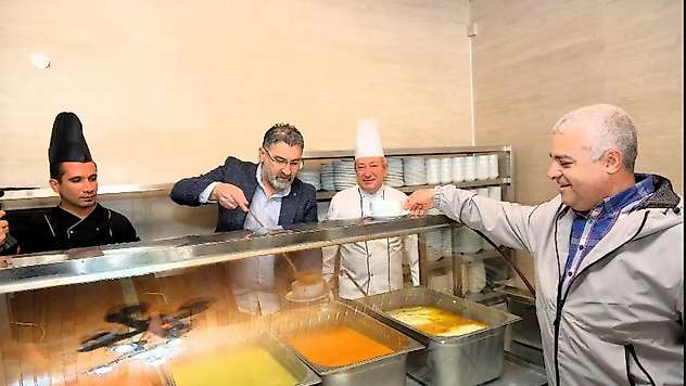 Belediyeden ücretsiz sıcak yemek desteği