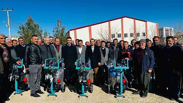 Besni'de süt sağım makinesi desteği