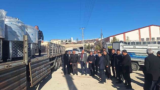 Adıyaman Besni'de üreticilere süt soğutma tankları teslim edildi