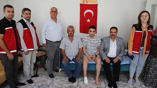 Bilici Kuzey Irak Gazisi Serkan Bereket'i evinde ziyaret etti