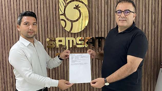 Burs alıyordu şimdi burs vererek takdir topladı