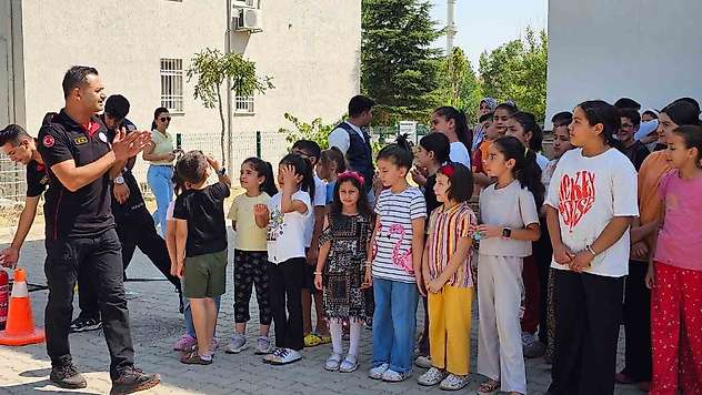 Büyükşehir Semt Konaklarında deprem ve yangın eğitimi