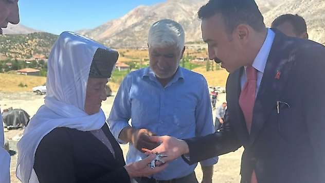 Çelikhan'da 33 vatandaş yeni evine taşınmanın sevincini yaşadı