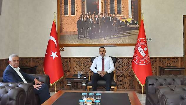 Çelikhan Ziraat odası Başkanı Kaya'dan Kaymakam Pelvan'a ziyaret