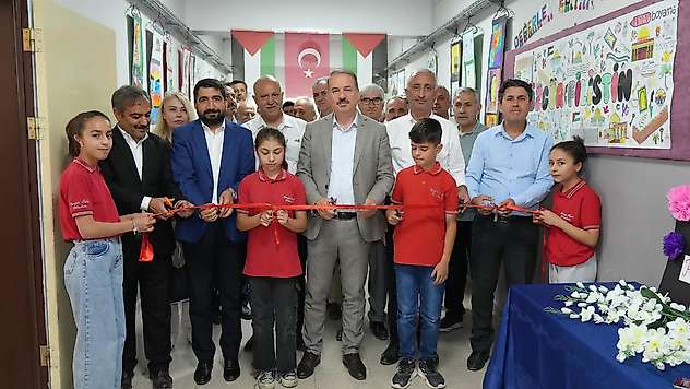 Cengiz Topel Ortaokulu öğrencileri TÜBİTAK 4006 Bilim Fuarı'nda hünerlerini sergiledi