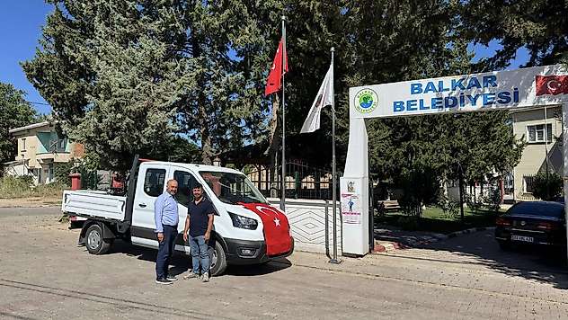 Balkar Belediyesine araç ve ilaçlama makinası hibe edildi
