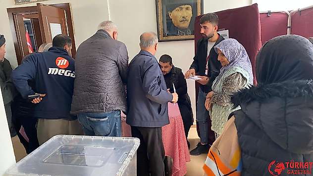 CHP'nin Cumhurbaşkanlığı adaylığı ön seçimi: Besni'de yoğun ilgi