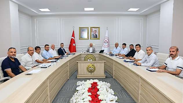 Adıyaman'da yatırım, projeler ve kırsal kesime yönelik alt ve üstyapı hizmetleri değerlendirildi