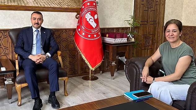 Dekan Sabbağ'dan Çelikhan Kaymakamı Pelvan'a ziyaret