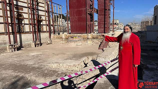 Depremde Hasar Gören İbadethaneler Yeniden Restore Ediliyor