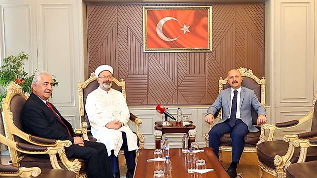 Diyanet İşleri Başkanı Erbaş'tan Adıyaman Valiliğine ziyaret