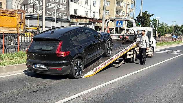 Aracın çarptığı yaya ağır yaralandı