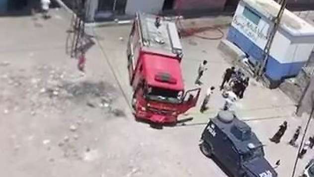 Diyarbakır'da korkutan yangın: Ev kül oldu