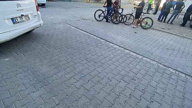 Diyarbakır'da pikabın çarptığı 6 yaşındaki çocuk hayatını kaybetti