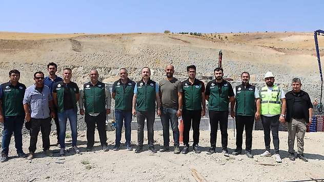 Doğru, Bebek-1 Pompaj sulama şantiyesinde incelemede bulundu