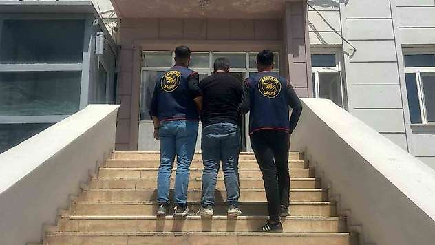 Dolandırıcılıktan aranan şahıs yakalandı