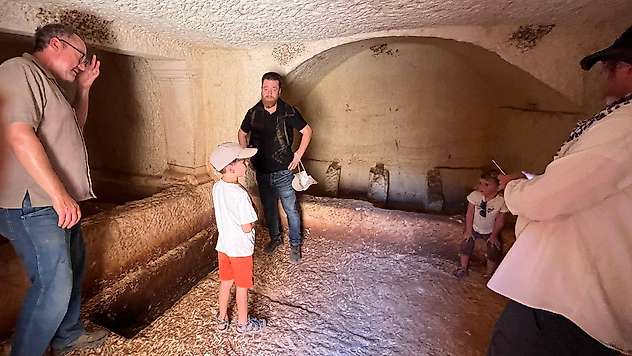 Dülüktepe kazı ekibinden Perre Antik Kente ziyaret