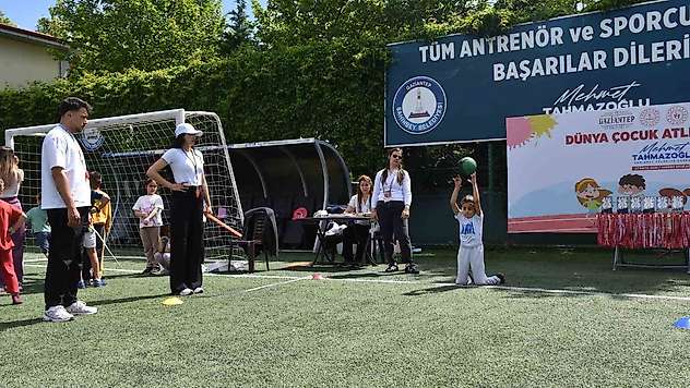 Dünya Çocuk Atletizm Günü'nde 200 çocuk sporla buluştu