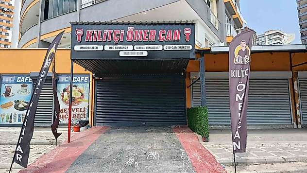 Oto kilitçi dükkanında esrarengiz olay: İş yeri sahibi ve genç kadın ölü bulundu