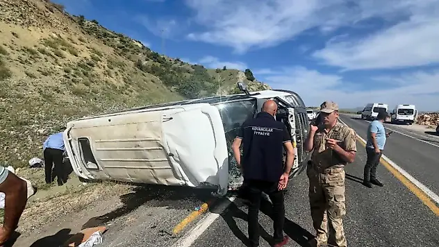 Elazığ'da can pazarı! Çok sayıda yaralı var