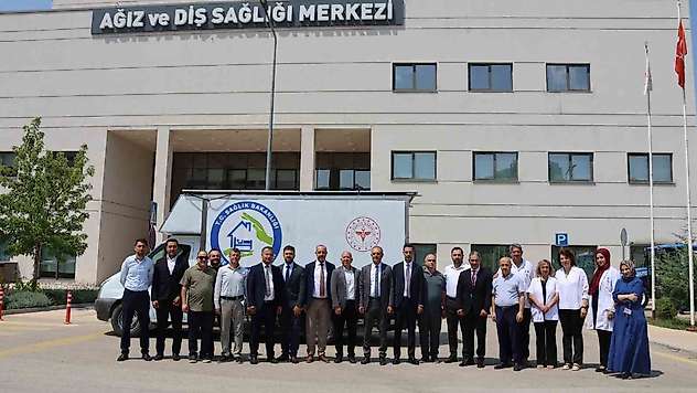 Elazığ'da Mobil Ağız ve Diş Sağlığı Aracı, sağlık hizmetlerine erişimi kolaylaştıracak