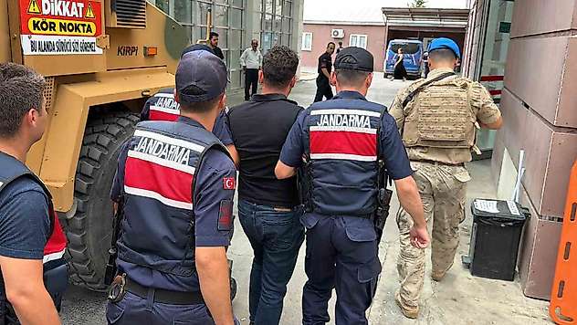Eniştesini mezarlıkta öldüren kayınbirader yakalandı