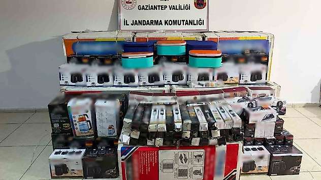 Gaziantep'te 1,3 milyon TL değerinde kaçak malzeme ele geçirildi
