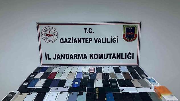 Gaziantep'te 3 milyon TL değerinde kaçak telefon ele geçirildi