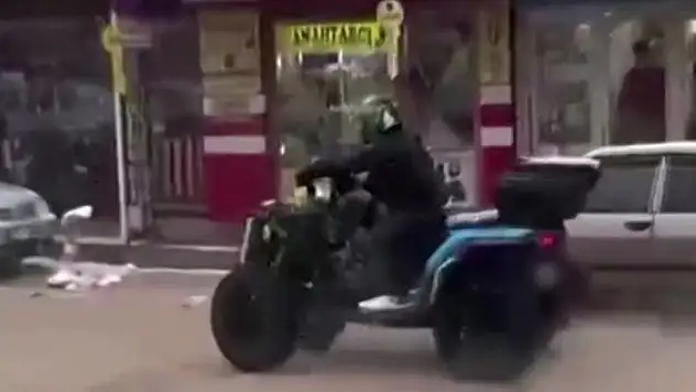 Gaziantep'te drift atan 2 sürücüye ceza: Tehlike saçtıkları anlar kamerada