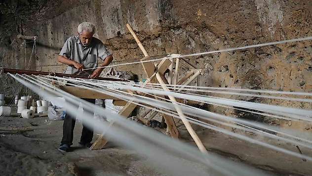 Gaziantep'te kendircilik mesleğini yapan 2 usta kaldı