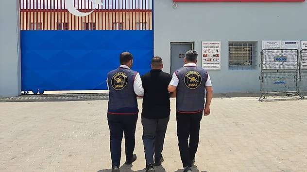 Gaziantep'te kesinleşmiş hapis cezasıyla aranan 2 şüpheli yakalandı