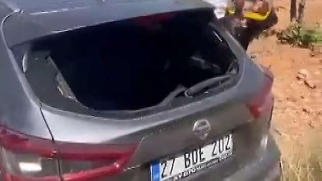 Gaziantep'te otomobiller kafa kafaya çarpıştı: 1'i ağır 3 yaralı