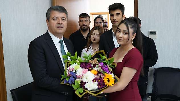 Gençlik meclisinden başkan Tutdere'ye 19 Mayıs ziyareti