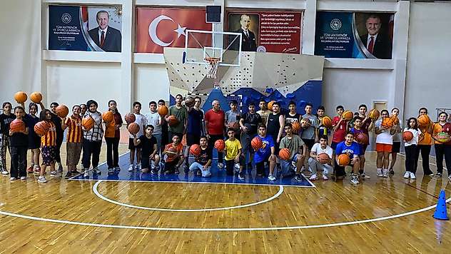 Gençlik ve Spor İl Müdürlüğü yaz spor okullarına yoğun ilgi