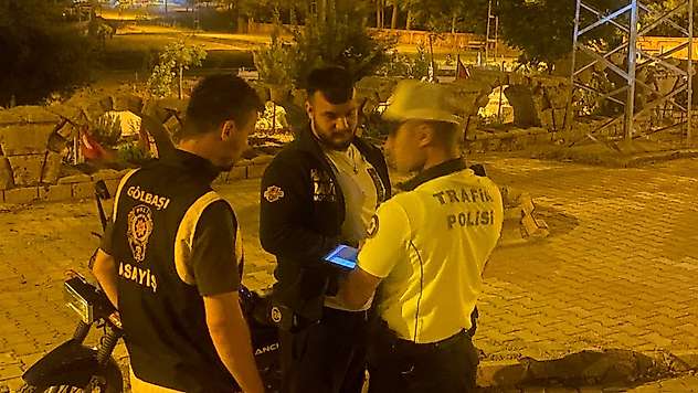 Gölbaşı İlçesinde Huzur Uygulaması: 386 Kişi ve 104 Araç Denetlendi