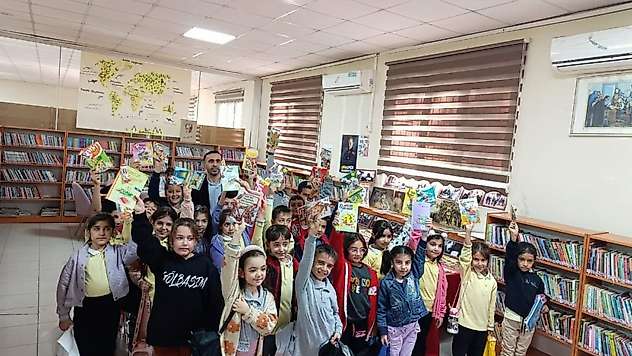 Adıyaman Gölbaşı 2. sınıf öğrencileri kütüphane ziyaret etti