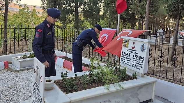 Gölbaşı'nda Şehit kabirlerinde bakım yapıldı