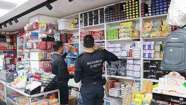 Haliliye'de zabıtadan kırtasiyelere denetim