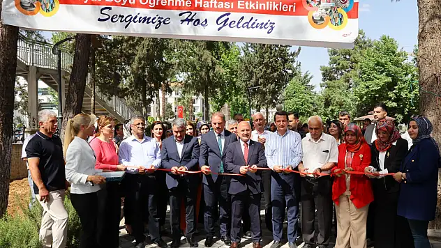 Hayat botu öğrenmenin ürünü el emeği göz nuru eserleri görücüye çıktı