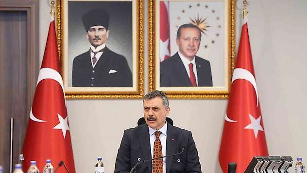 Bakan Çiftçi Elazığ'da meydana gelen depremle ilgili açıklamada bulundu