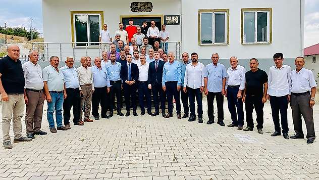 İl Genel Sekreteri Göktaş ve İl Genel Meclis Başkanı Erdoğan Gerger'e çıkarma yaptı